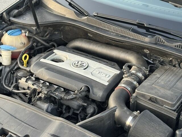 Чорний Фольксваген Гольф, об'ємом двигуна 2 л та пробігом 210 тис. км за 10999 $, фото 12 на Automoto.ua