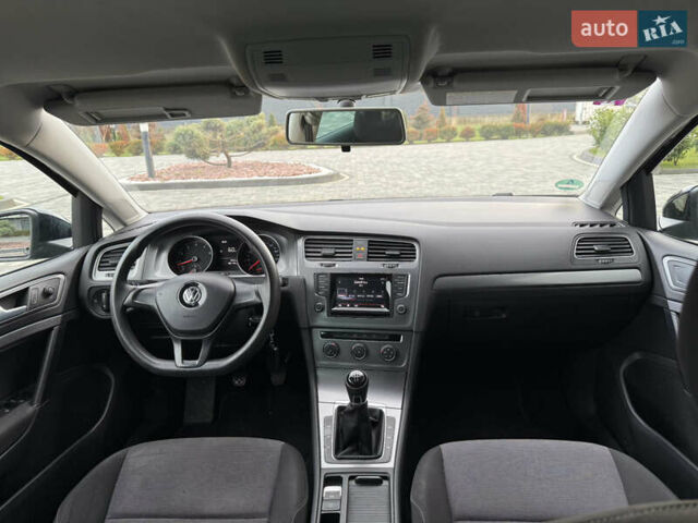 Черный Фольксваген Гольф, объемом двигателя 1.2 л и пробегом 185 тыс. км за 9700 $, фото 10 на Automoto.ua