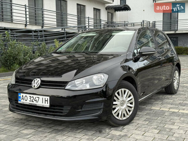 Черный Фольксваген Гольф, объемом двигателя 1.2 л и пробегом 185 тыс. км за 9700 $, фото 1 на Automoto.ua