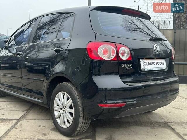 Черный Фольксваген Гольф, объемом двигателя 1.6 л и пробегом 178 тыс. км за 11990 $, фото 7 на Automoto.ua