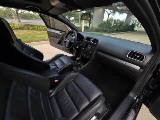 Черный Фольксваген Гольф, объемом двигателя 2 л и пробегом 83 тыс. км за 1900 $, фото 10 на Automoto.ua