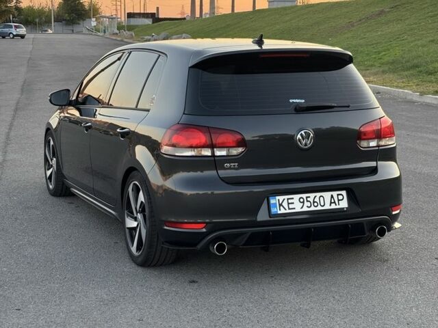 Чорний Фольксваген Гольф, об'ємом двигуна 2 л та пробігом 210 тис. км за 10999 $, фото 3 на Automoto.ua