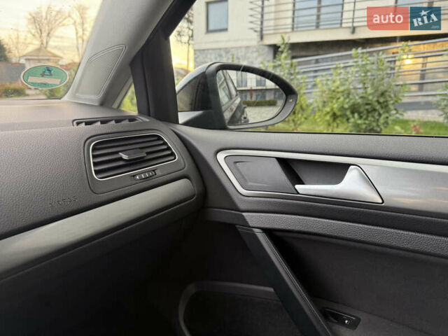 Черный Фольксваген Гольф, объемом двигателя 1.2 л и пробегом 185 тыс. км за 9700 $, фото 18 на Automoto.ua