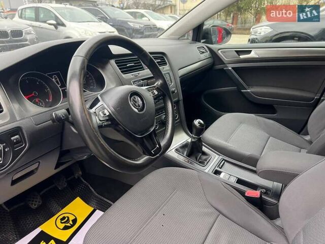 Черный Фольксваген Гольф, объемом двигателя 1.6 л и пробегом 186 тыс. км за 12700 $, фото 10 на Automoto.ua