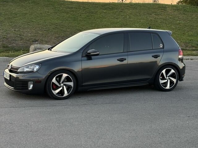 Чорний Фольксваген Гольф, об'ємом двигуна 2 л та пробігом 210 тис. км за 10999 $, фото 6 на Automoto.ua