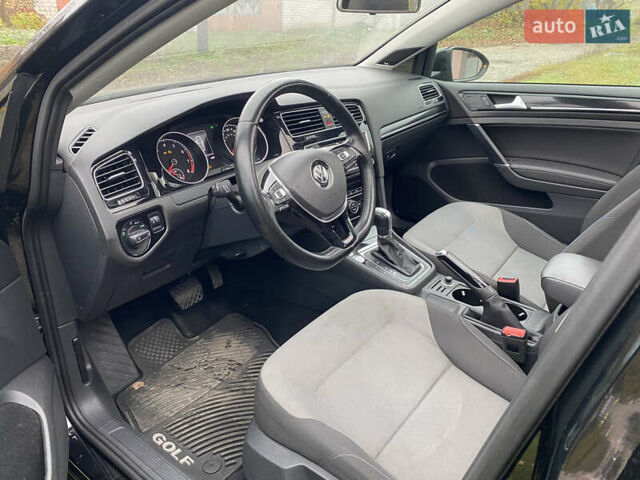 Черный Фольксваген Гольф, объемом двигателя 1.8 л и пробегом 152 тыс. км за 6700 $, фото 7 на Automoto.ua