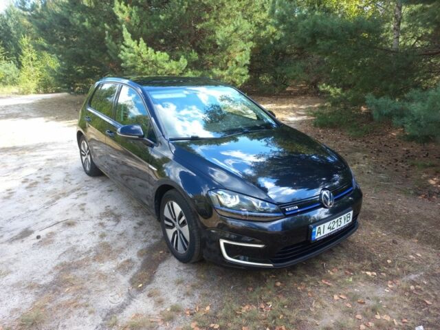 Черный Фольксваген Гольф, объемом двигателя 0 л и пробегом 126 тыс. км за 8900 $, фото 9 на Automoto.ua