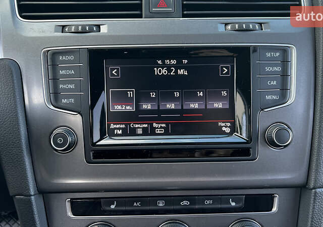 Черный Фольксваген Гольф, объемом двигателя 1.6 л и пробегом 258 тыс. км за 10300 $, фото 65 на Automoto.ua