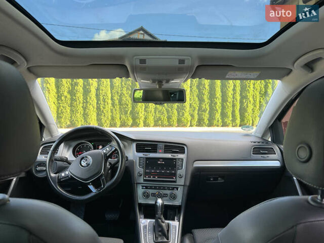 Черный Фольксваген Гольф, объемом двигателя 1.4 л и пробегом 203 тыс. км за 12200 $, фото 60 на Automoto.ua