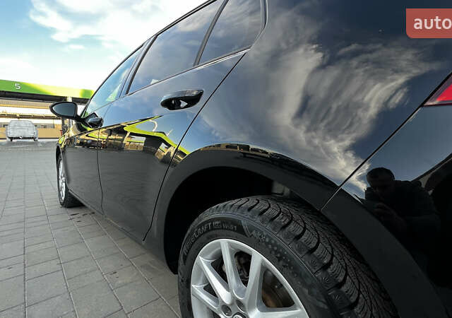 Черный Фольксваген Гольф, объемом двигателя 1.6 л и пробегом 258 тыс. км за 10300 $, фото 25 на Automoto.ua