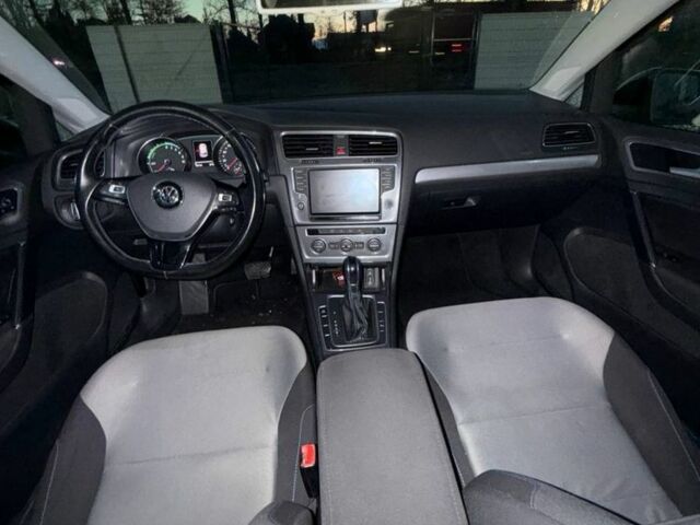 Черный Фольксваген Гольф, объемом двигателя 0 л и пробегом 109 тыс. км за 8650 $, фото 7 на Automoto.ua