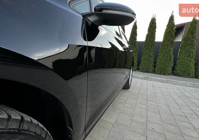 Черный Фольксваген Гольф, объемом двигателя 1.6 л и пробегом 258 тыс. км за 10300 $, фото 37 на Automoto.ua