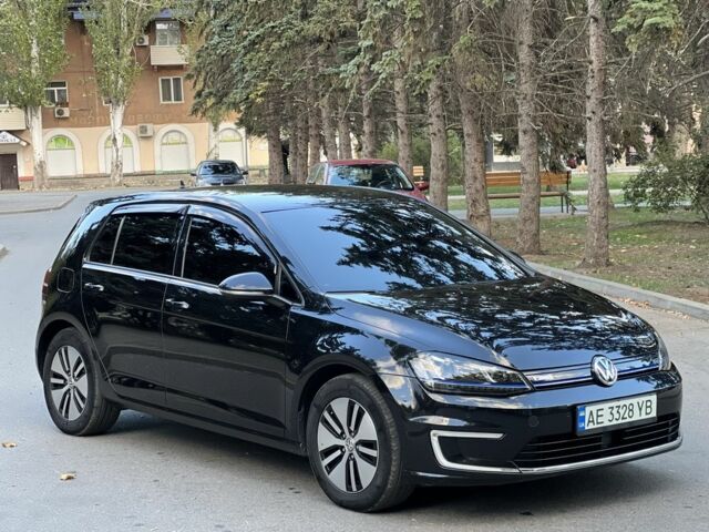 Черный Фольксваген Гольф, объемом двигателя 0 л и пробегом 144 тыс. км за 9500 $, фото 2 на Automoto.ua