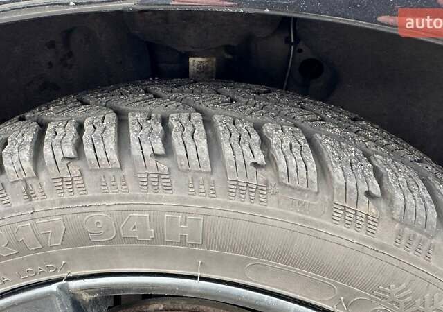 Черный Фольксваген Гольф, объемом двигателя 1.6 л и пробегом 304 тыс. км за 9899 $, фото 11 на Automoto.ua