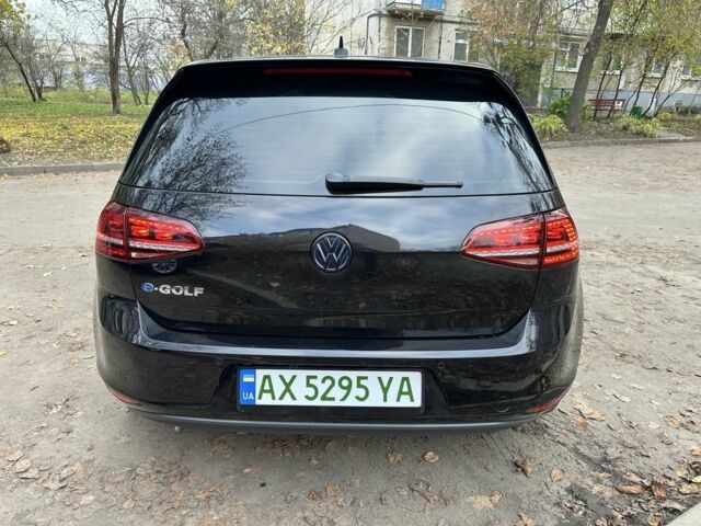 Черный Фольксваген Гольф, объемом двигателя 0 л и пробегом 105 тыс. км за 9600 $, фото 3 на Automoto.ua