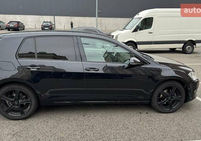 Черный Фольксваген Гольф, объемом двигателя 1.6 л и пробегом 304 тыс. км за 9899 $, фото 4 на Automoto.ua