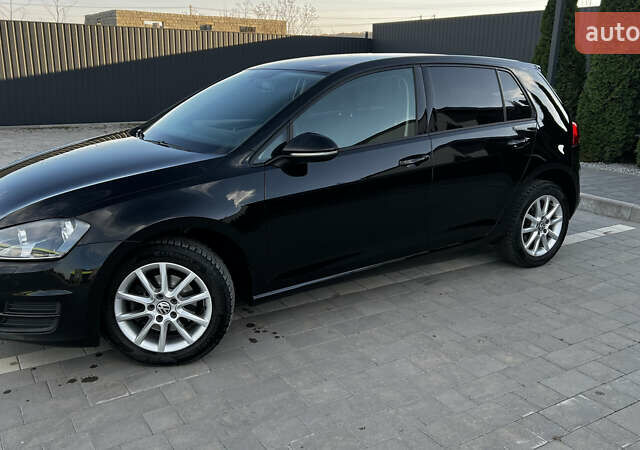 Черный Фольксваген Гольф, объемом двигателя 1.6 л и пробегом 258 тыс. км за 10300 $, фото 5 на Automoto.ua