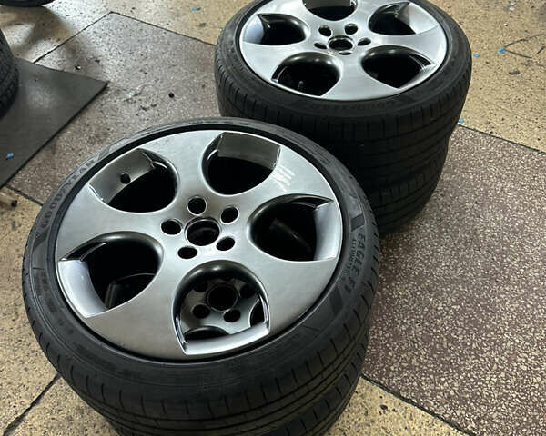 Черный Фольксваген Гольф, объемом двигателя 1.6 л и пробегом 299 тыс. км за 11500 $, фото 6 на Automoto.ua