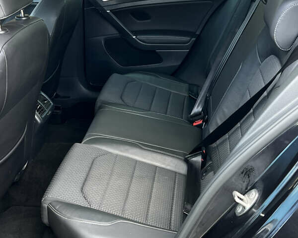 Черный Фольксваген Гольф, объемом двигателя 1.4 л и пробегом 203 тыс. км за 12200 $, фото 40 на Automoto.ua