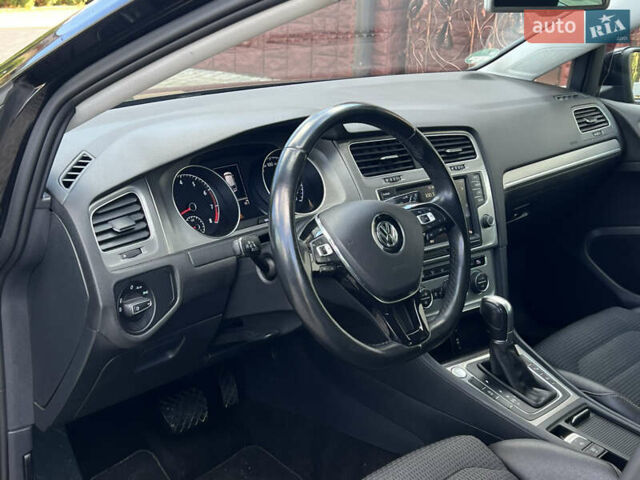 Черный Фольксваген Гольф, объемом двигателя 1.4 л и пробегом 203 тыс. км за 12200 $, фото 45 на Automoto.ua