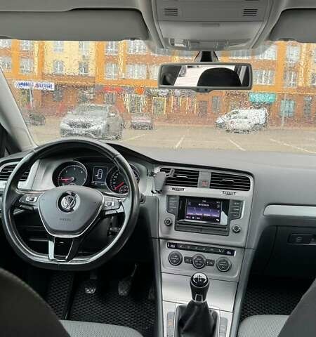 Черный Фольксваген Гольф, объемом двигателя 1.6 л и пробегом 304 тыс. км за 9899 $, фото 7 на Automoto.ua