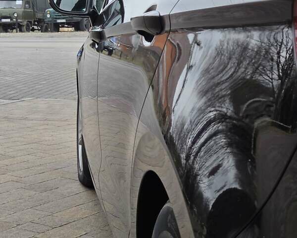 Черный Фольксваген Гольф, объемом двигателя 1.97 л и пробегом 284 тыс. км за 12500 $, фото 3 на Automoto.ua