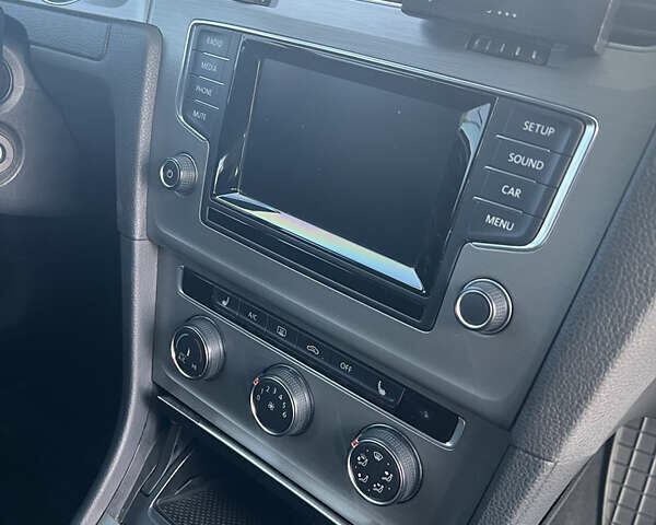 Чорний Фольксваген Гольф, об'ємом двигуна 1.6 л та пробігом 240 тис. км за 11600 $, фото 18 на Automoto.ua