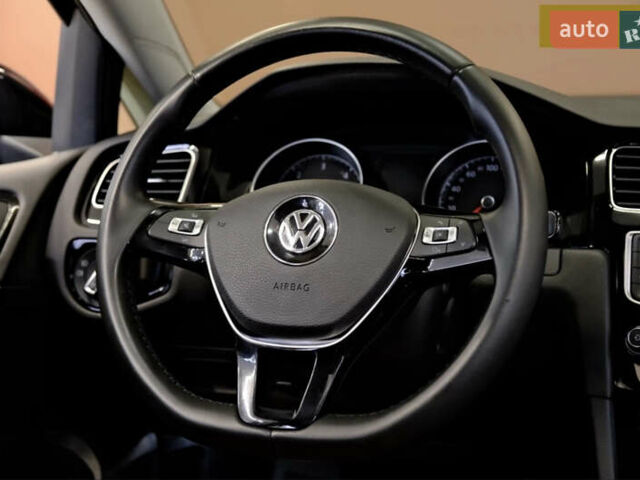 Черный Фольксваген Гольф, объемом двигателя 1.97 л и пробегом 74 тыс. км за 16900 $, фото 32 на Automoto.ua