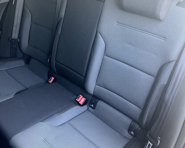 Чорний Фольксваген Гольф, об'ємом двигуна 1.6 л та пробігом 240 тис. км за 11600 $, фото 25 на Automoto.ua