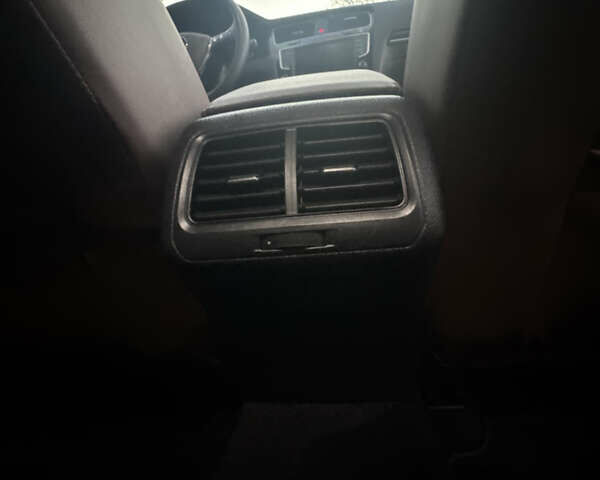 Чорний Фольксваген Гольф, об'ємом двигуна 1.97 л та пробігом 74 тис. км за 16700 $, фото 22 на Automoto.ua