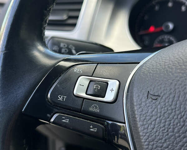 Черный Фольксваген Гольф, объемом двигателя 1.4 л и пробегом 203 тыс. км за 12200 $, фото 52 на Automoto.ua