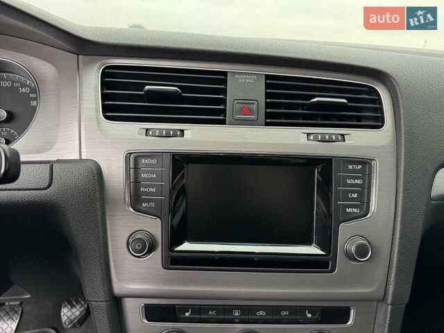 Чорний Фольксваген Гольф, об'ємом двигуна 1.6 л та пробігом 244 тис. км за 11200 $, фото 56 на Automoto.ua