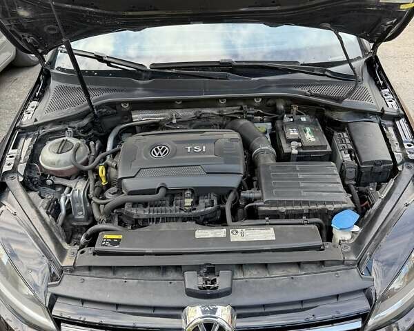 Фольксваген Гольф 2014 в Черновцах на Automoto.ua Черный Фольксваген Гольф, объемом двигателя 1.8 л и пробегом 175 тыс. км за 15133 $, фото 8 на Automoto.ua