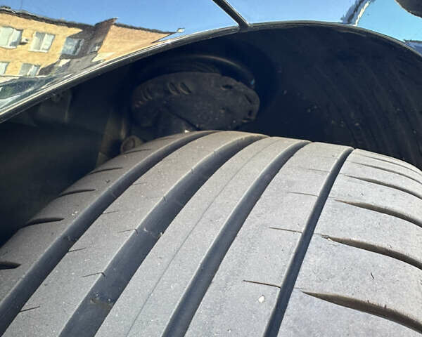 Черный Фольксваген Гольф, объемом двигателя 1.6 л и пробегом 299 тыс. км за 11500 $, фото 51 на Automoto.ua