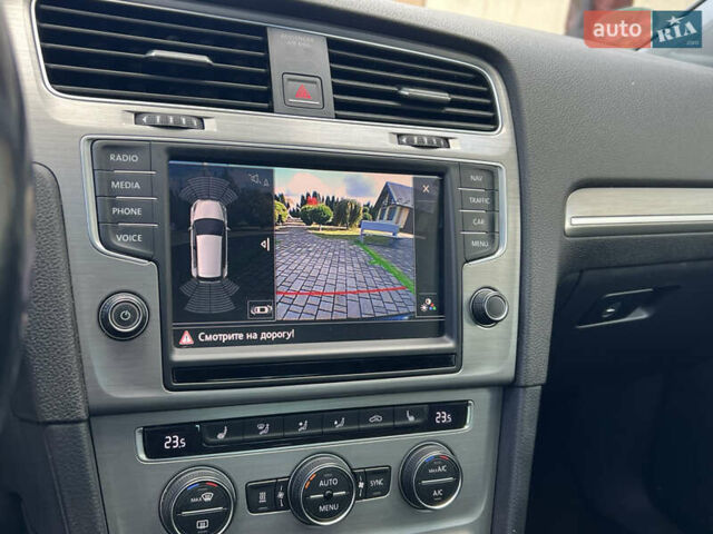 Черный Фольксваген Гольф, объемом двигателя 1.4 л и пробегом 203 тыс. км за 12200 $, фото 51 на Automoto.ua