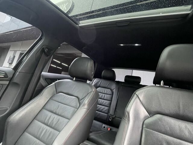 Черный Фольксваген Гольф, объемом двигателя 2 л и пробегом 209 тыс. км за 11400 $, фото 20 на Automoto.ua