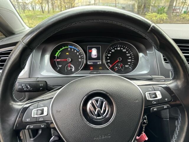 Черный Фольксваген Гольф, объемом двигателя 0 л и пробегом 105 тыс. км за 9600 $, фото 14 на Automoto.ua