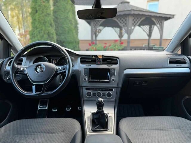 Чорний Фольксваген Гольф, об'ємом двигуна 1.6 л та пробігом 185 тис. км за 9100 $, фото 5 на Automoto.ua