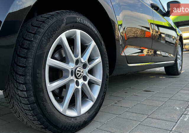 Черный Фольксваген Гольф, объемом двигателя 1.6 л и пробегом 258 тыс. км за 10300 $, фото 39 на Automoto.ua