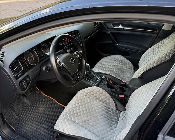 Фольксваген Гольф 2014 в Черновцах на Automoto.ua Черный Фольксваген Гольф, объемом двигателя 1.8 л и пробегом 175 тыс. км за 15133 $, фото 3 на Automoto.ua