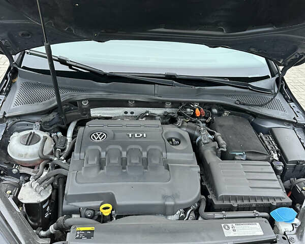 Черный Фольксваген Гольф, объемом двигателя 1.6 л и пробегом 299 тыс. км за 11500 $, фото 32 на Automoto.ua