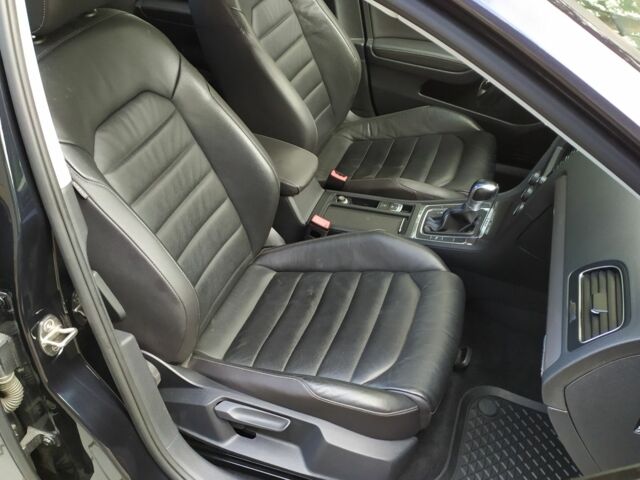 Черный Фольксваген Гольф, объемом двигателя 0 л и пробегом 112 тыс. км за 9250 $, фото 7 на Automoto.ua