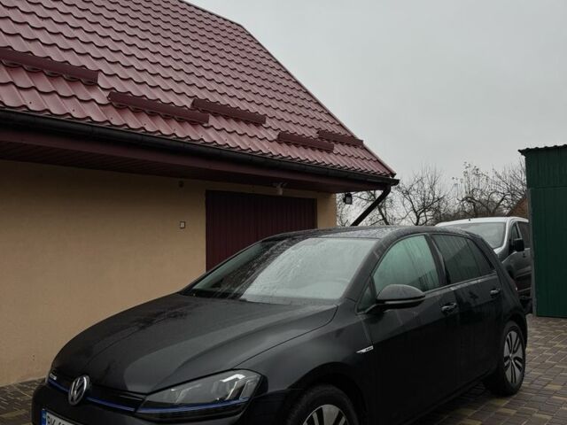 Черный Фольксваген Гольф, объемом двигателя 0 л и пробегом 136 тыс. км за 8300 $, фото 8 на Automoto.ua