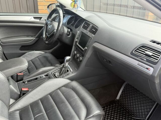 Черный Фольксваген Гольф, объемом двигателя 0 л и пробегом 111 тыс. км за 10700 $, фото 11 на Automoto.ua