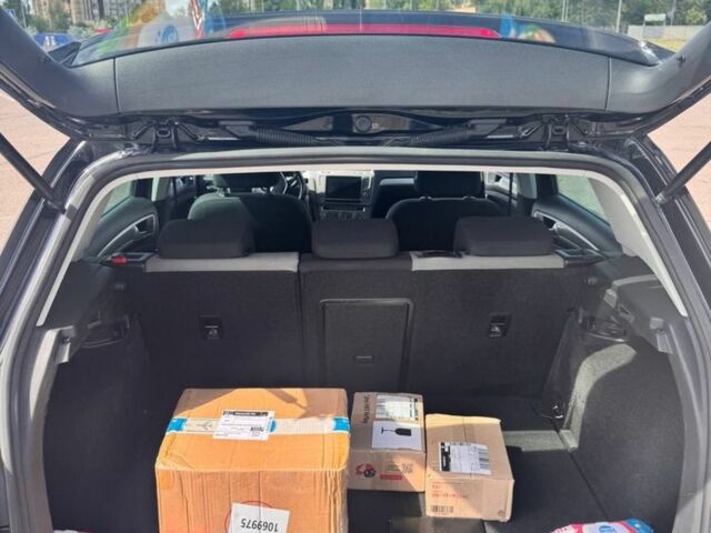 Черный Фольксваген Гольф, объемом двигателя 0 л и пробегом 181 тыс. км за 7799 $, фото 4 на Automoto.ua