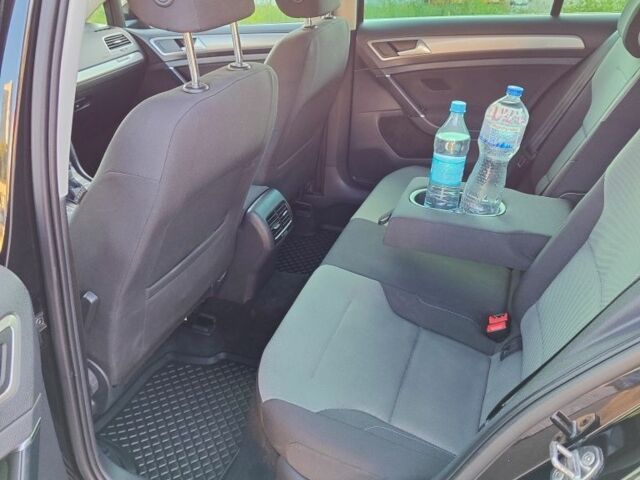 Чорний Фольксваген Гольф, об'ємом двигуна 0 л та пробігом 111 тис. км за 9500 $, фото 10 на Automoto.ua