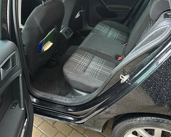 Чорний Фольксваген Гольф, об'ємом двигуна 1.6 л та пробігом 246 тис. км за 12600 $, фото 6 на Automoto.ua