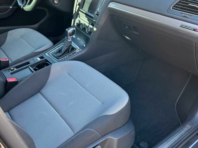 Чорний Фольксваген Гольф, об'ємом двигуна 0 л та пробігом 94 тис. км за 7100 $, фото 20 на Automoto.ua