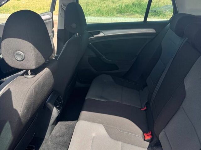 Черный Фольксваген Гольф, объемом двигателя 0 л и пробегом 181 тыс. км за 7799 $, фото 3 на Automoto.ua