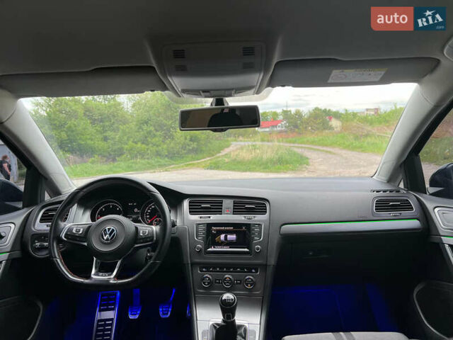 Черный Фольксваген Гольф, объемом двигателя 1.6 л и пробегом 274 тыс. км за 9950 $, фото 21 на Automoto.ua